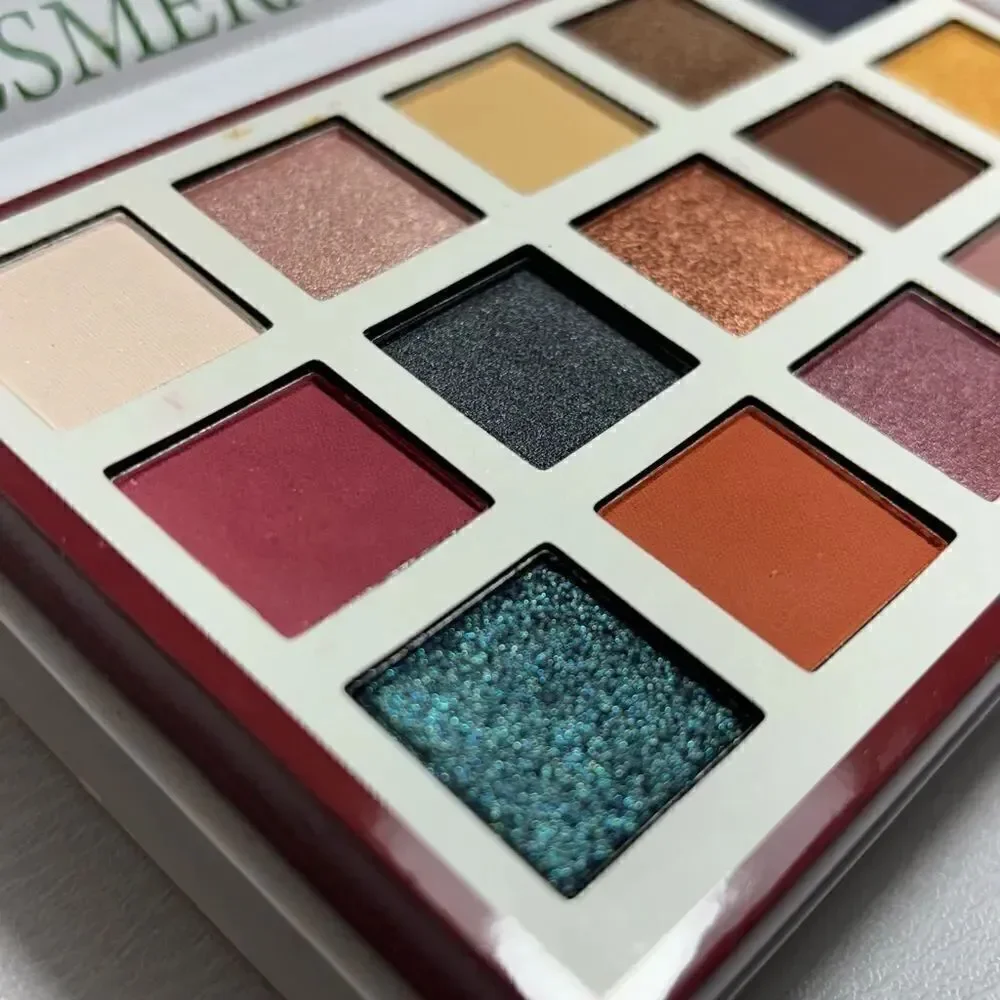 New with box Esmeralda 2 by Beauty Creations Eyeshadow Palette